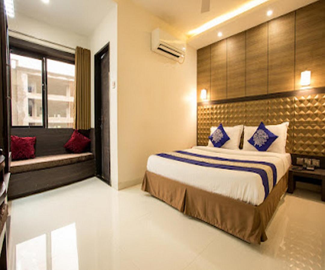 Cherrystay Kiran Inn Индор Екстериор снимка
