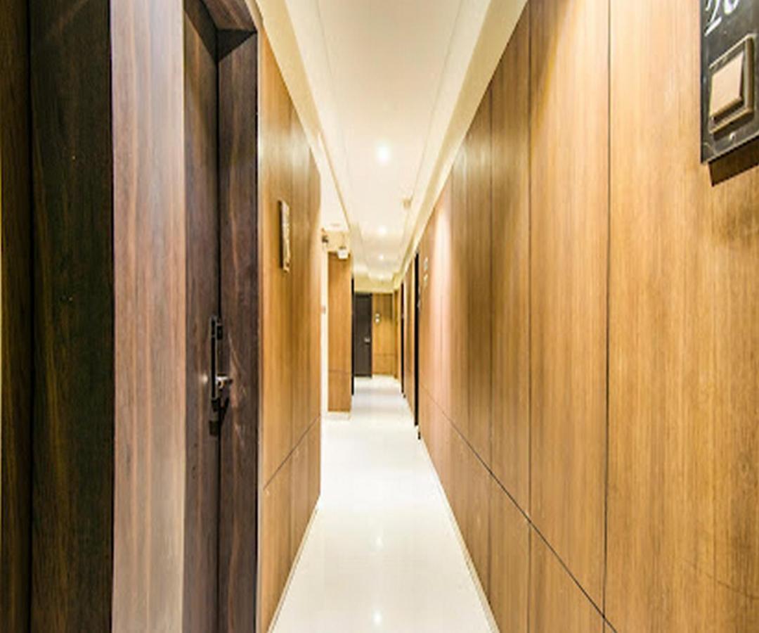 Cherrystay Kiran Inn Индор Екстериор снимка