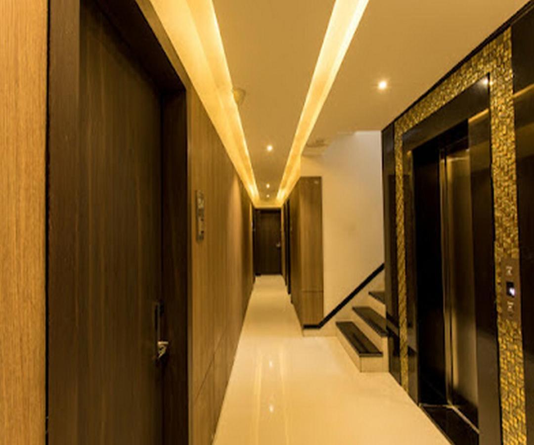 Cherrystay Kiran Inn Индор Екстериор снимка